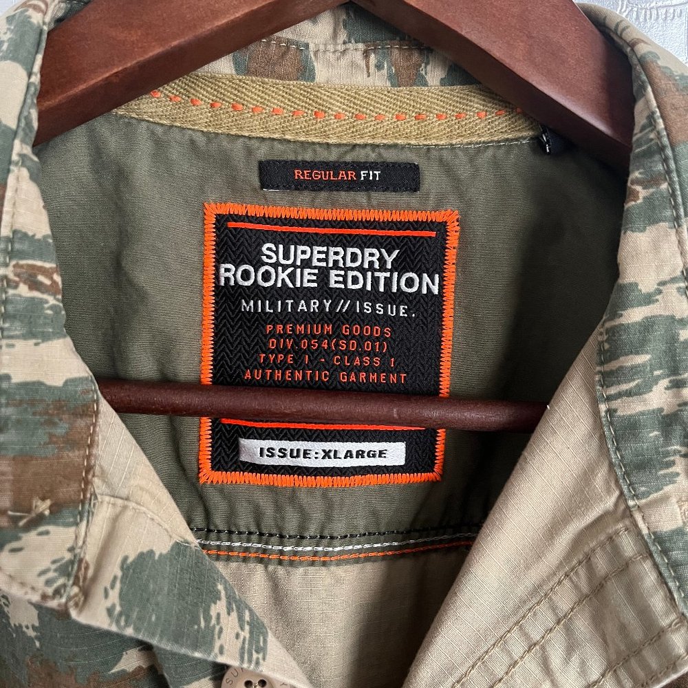 Superdry - Picture 3 of 4